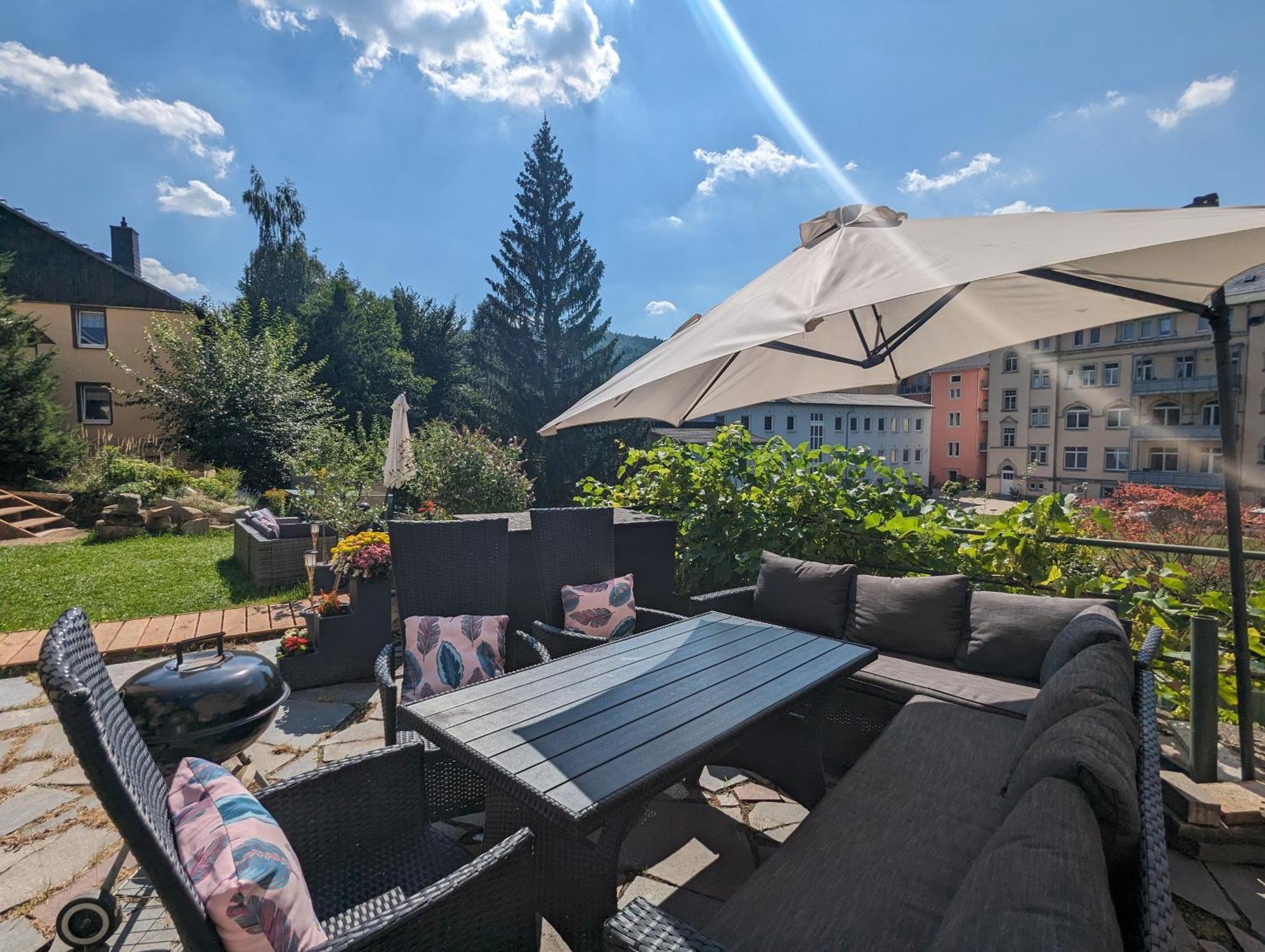 Ferienwohnung Zi2 - Urlaubsmagie - Whirlpool, Sauna Und Garten Sebnitz Exterior foto